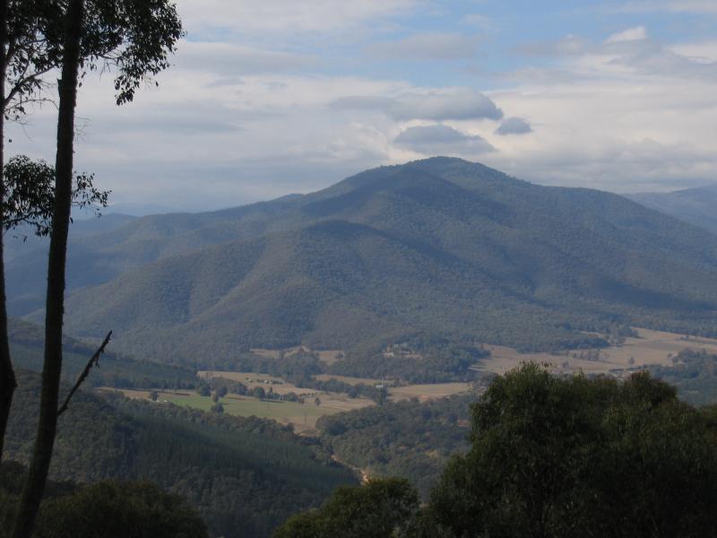 Bright - Apex Lookout - South-easterly views