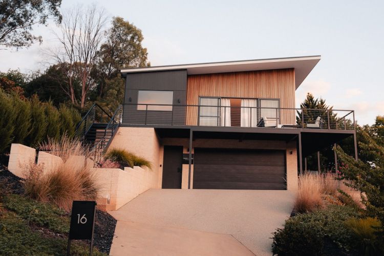 The Bright Haus, Bright