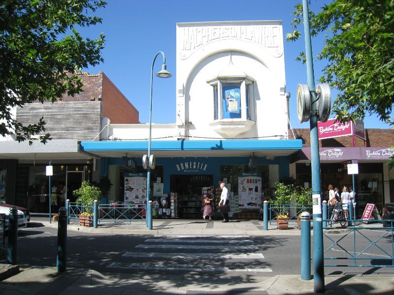 Brighton - Shops along Church Street - Shops along north side of Church St east of Carpenter St