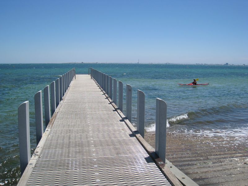 Brighton - Foreshore and beach at end of North Road: View along jetty out to the bay
