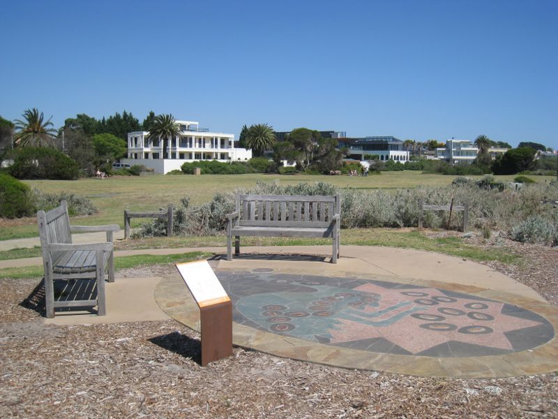 Brighton - Beach and coastline between North Road and Middle Brighton Pier - Seating and parkland around 'The Barraimal' artwork, south of jetty