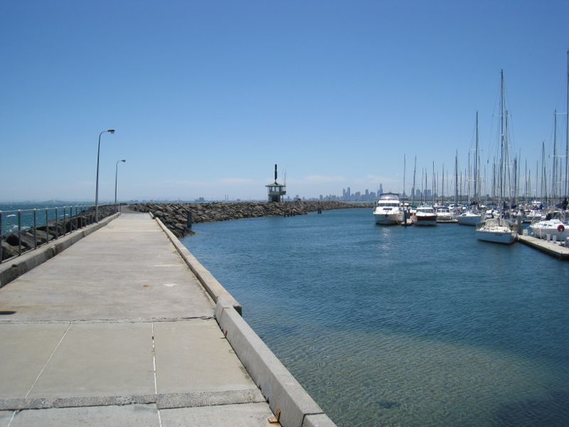 Brighton - Middle Brighton Pier and Royal Brighton Yacht Club Marina: North-westerly view along breakwater