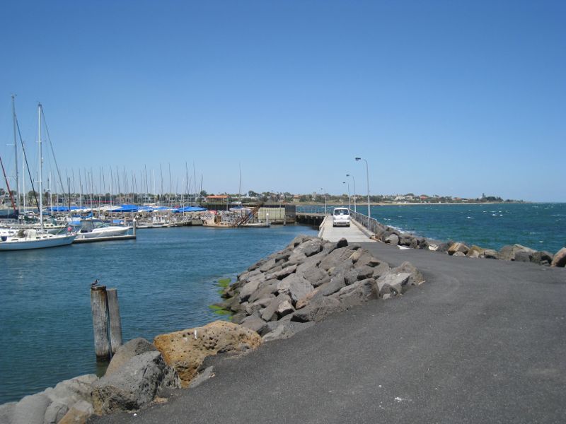 Brighton - Middle Brighton Pier and Royal Brighton Yacht Club Marina: South-easterly view along breakwater
