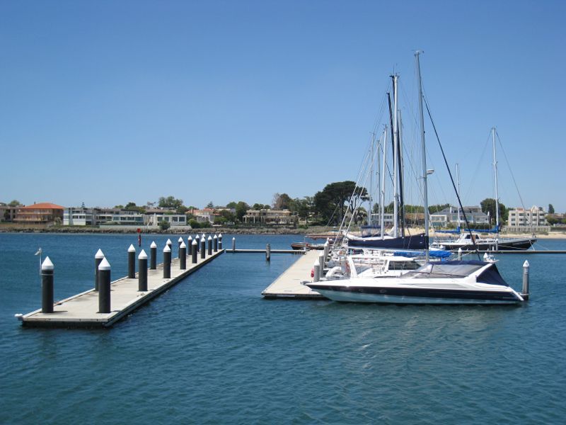 Brighton - Middle Brighton Pier and Royal Brighton Yacht Club Marina: Northern end of marina