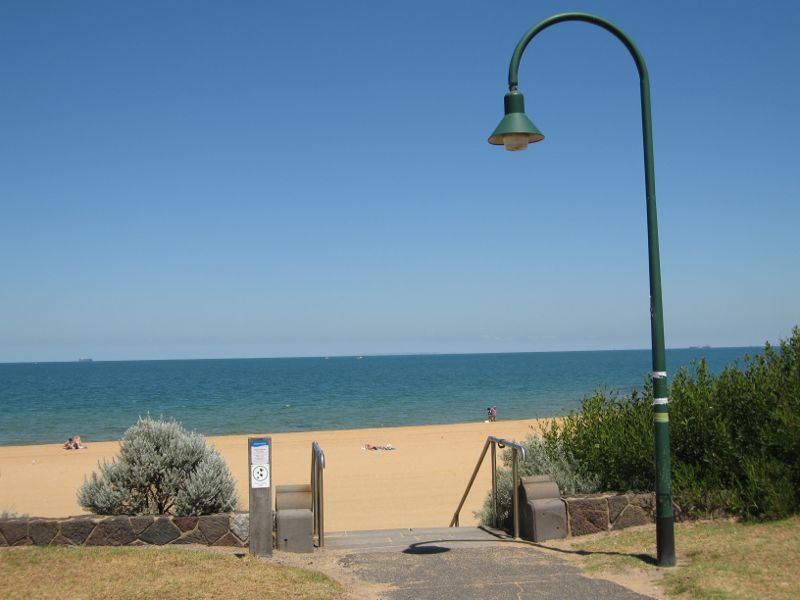 Brighton - Beach and coastline between Green Point and South Road - Steps down to beach