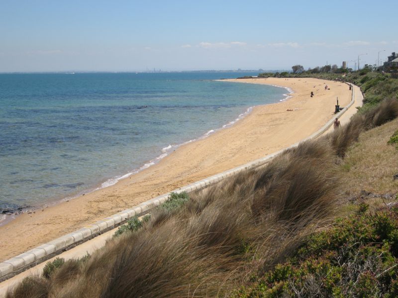 Brighton - Beach and coastline between South Road and New Street: View north-west along beach