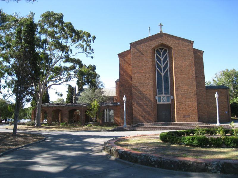 Brighton - Around Brighton: St Andrew's Anglican Church viewed from Church St