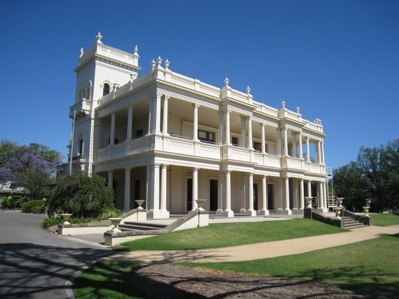 Brighton - Kamesburgh Gardens and mansion, North Road: Front of mansion