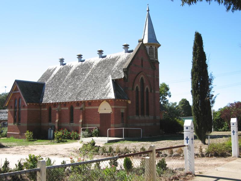 Broadford - Commercial centre and shops, High Street: Presbyterian Church, corner High St and Hamilton St