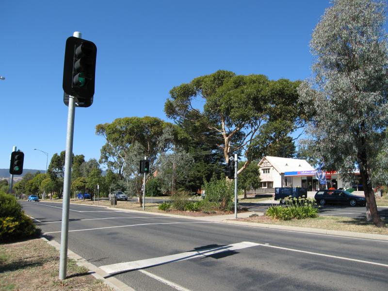 Broadford - Commercial centre and shops, High Street: View north-east along High St at pedestrian crossing