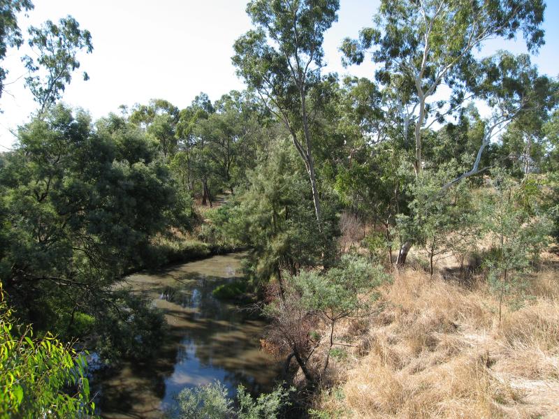 Broadford - North side of High Street between Murchison Street and Sunday Creek: View north along Sunday Creek from bridge at High St