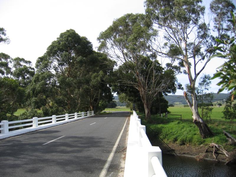 Cape Otway - Great Ocean Road near Aire River: Bridge across Aire River