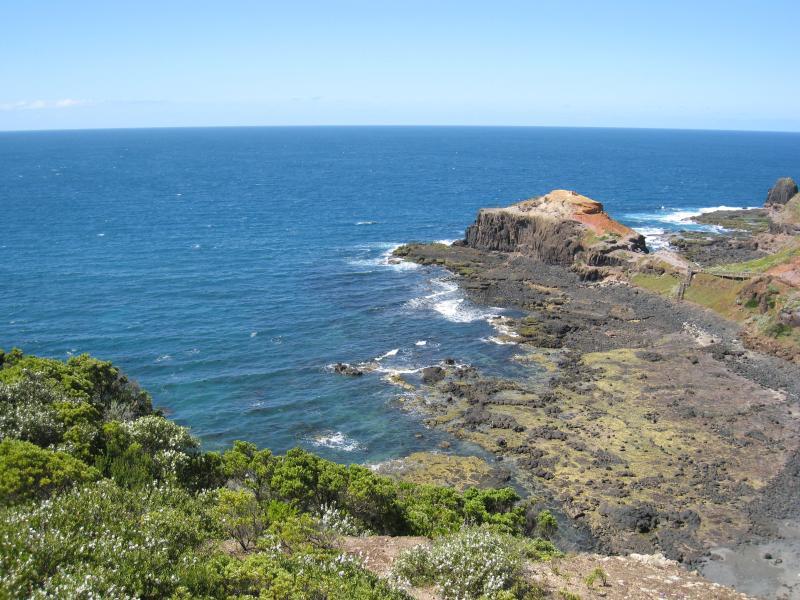 Cape Schanck - Cape Schanck Boardwalk: View south-east to sea near start of boardwalk