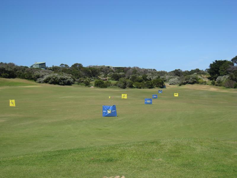 Cape Schanck - Cape Schanck Resort & Golf Course, Trent Jones Drive: Golf driving range near reception and restaurant car park