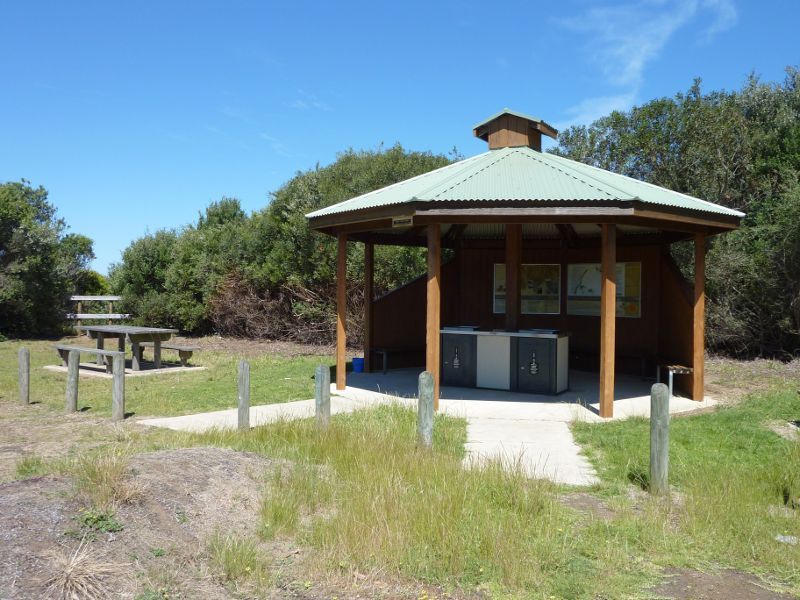 Cape Woolamai - Picnic area at eastern end of Cottosloe Avenue: BBQ shelter and picnic area