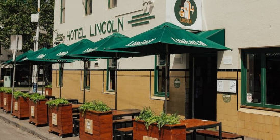 Hotel Lincoln, Carlton