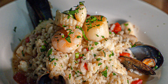 Piccolo Mondo, Carlton