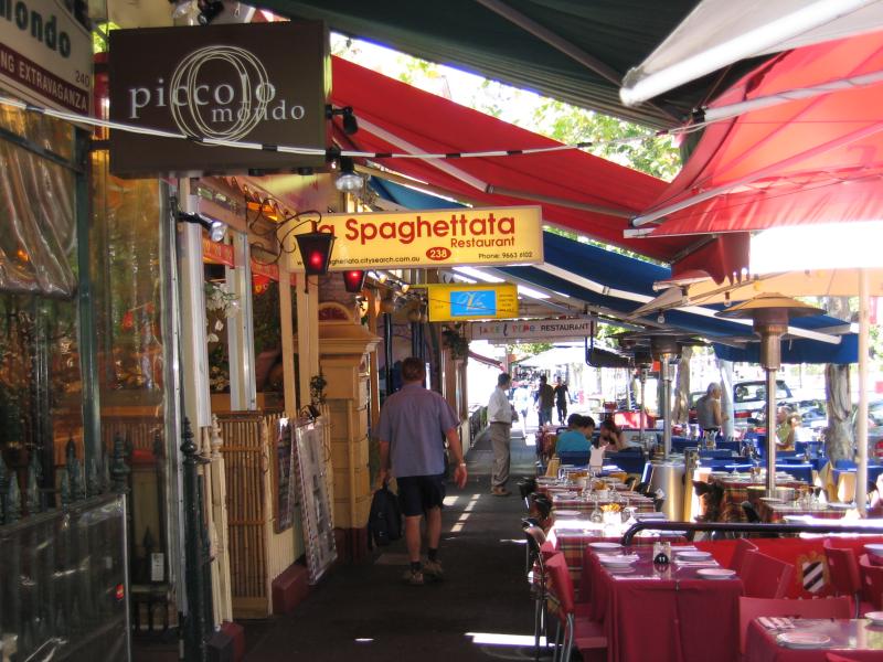 Carlton - Lygon Street, commercial centre and restaurants: Restaurants and outdoor dining, Lygon St between Argyle Pl North and Grattan St