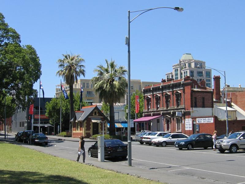 Carlton - Argyle Square and Piazza Italia, Lygon Street and Argyle Place North & South: View east along Argyle Place South towards Lygon St