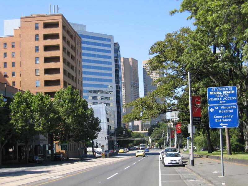 Carlton - Nicholson Street: View south along Nicholson St towards Victoria Pde