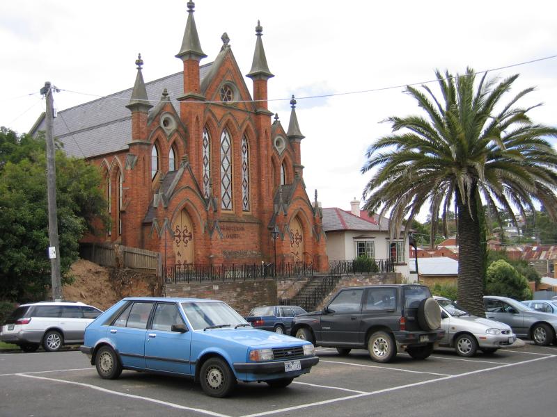 Castlemaine - Shops and commercial centre along Barker, Mostyn and Lyttleton Streets: Presbyterian Church, Lyttleton St between Kennedy St and Barker St