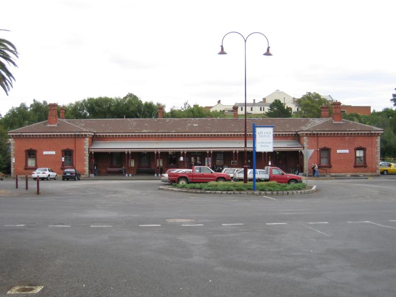 Castlemaine - Castlemaine railway station, Kennedy Street: Railway station viewed from Kennedy St