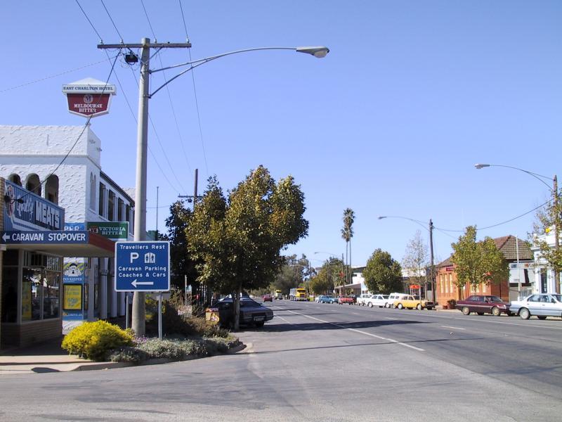 Charlton - Shops and commercial centre, High Street (Calder Highway): View south-east along High St at John Curtin Dr