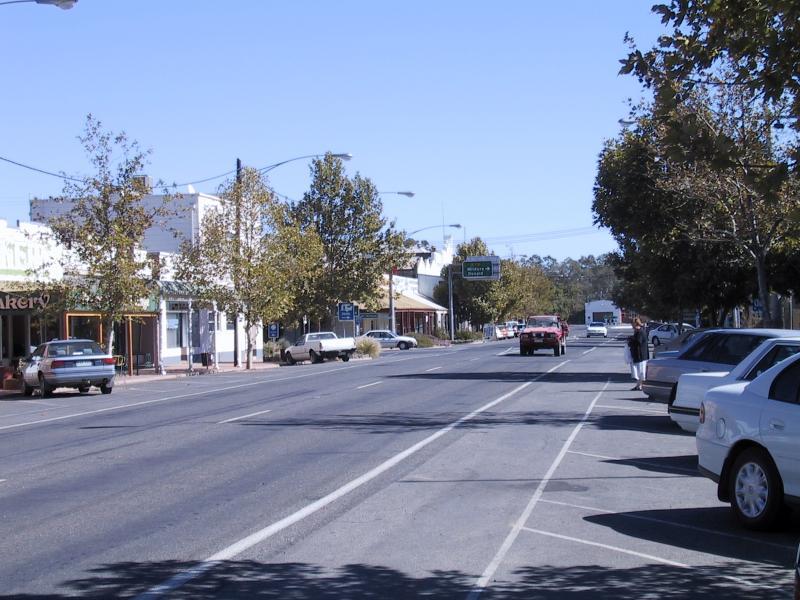 Charlton - Shops and commercial centre, High Street (Calder Highway): View north-west along High St towards Armstrong St
