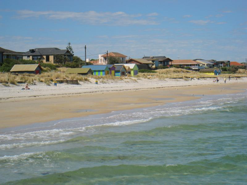Chelsea - Beach and foreshore around pier and north of pier: View south-west towards coast from pier