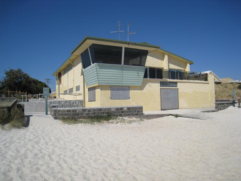 Chelsea - Beach and foreshore around pier and north of pier: Surf life saving club viewed from beach