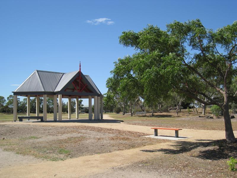 Chelsea - Bicentennial Park: Shelter near central oval