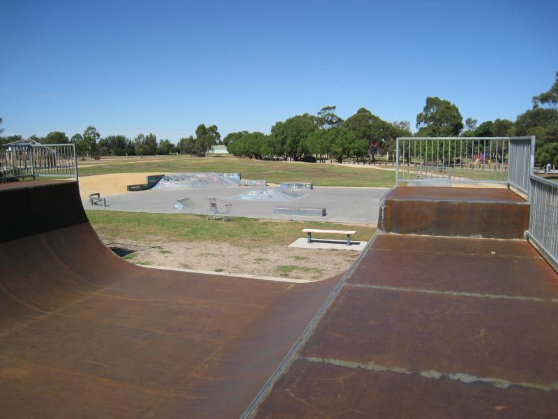 Chelsea - Bicentennial Park: Skate park