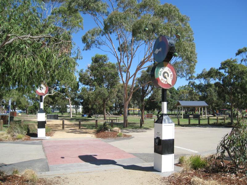 Chelsea - Bicentennial Park: Car park crossing to playground near Scotch Pde