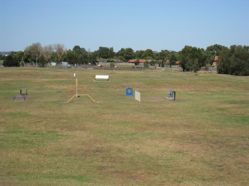 Chelsea - Bicentennial Park: Dog exercise area