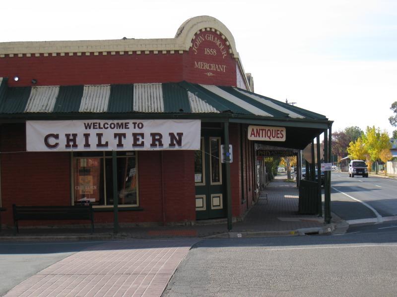 Chiltern - Shops and commercial centre, Conness Street and Main Street: Gilmour Corner Store, view north along Main St at Conness St