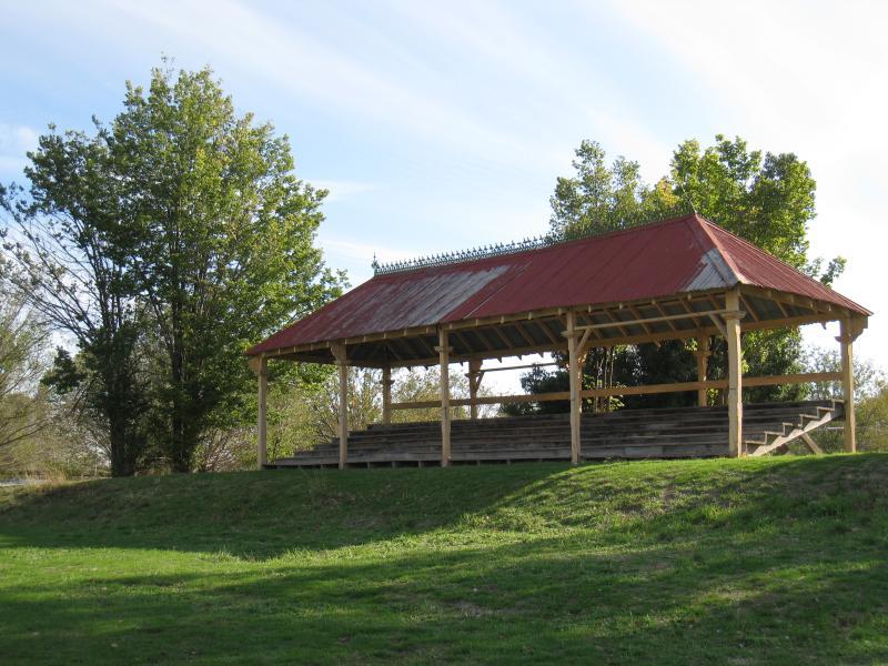 Chiltern - Lake Anderson and surrounding parkland: Grandstand overlooking sports oval