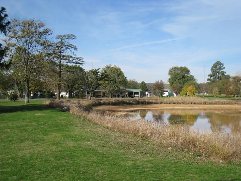 Chiltern - Lake Anderson and surrounding parkland: View across lake towards caravan park