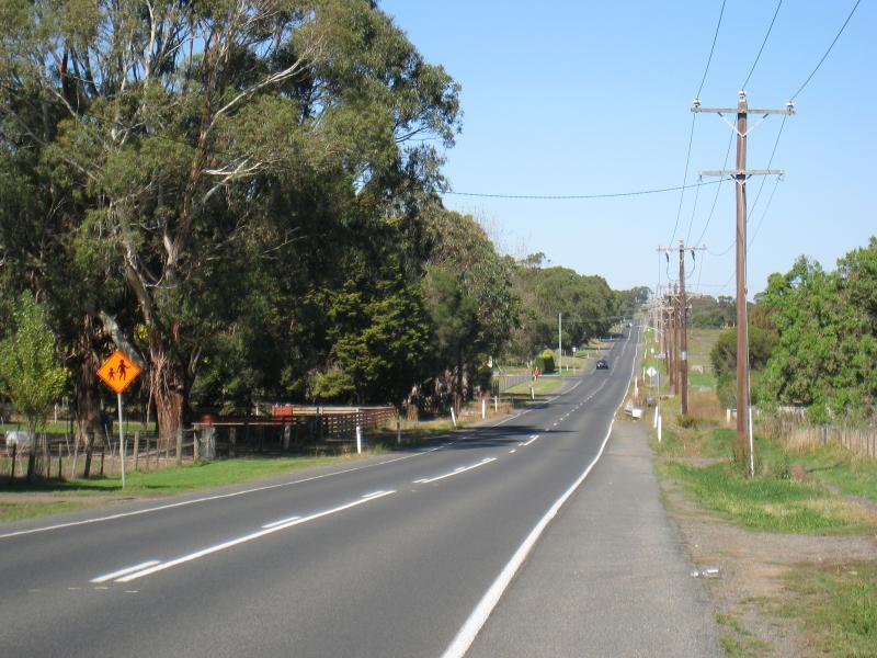 Clifton Springs - Jetty Road: View south along Jetty Rd towards Wyndham St
