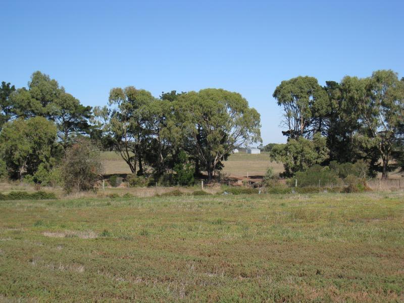 Clifton Springs - Jetty Road: View west towards creek, north of Wyndham St