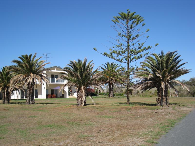Clifton Springs - Adrian Mannix Reserve and views of Clifton Springs Boat Harbour: Houses backing onto western side of reserve