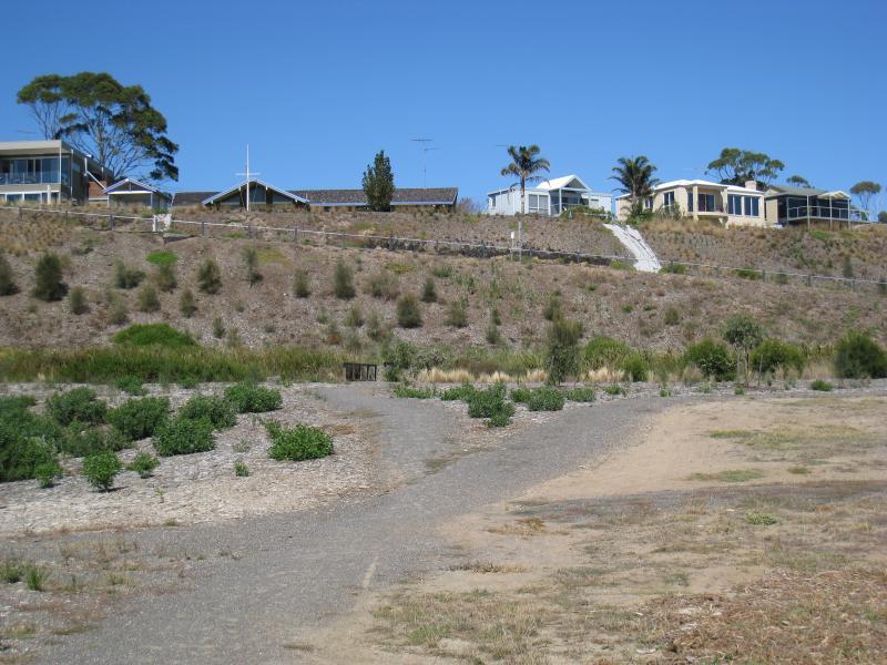 Clifton Springs - Parkland along coast, eastern side of Clifton Springs Boat Harbour - Pathways through parkland at base of harbour access road