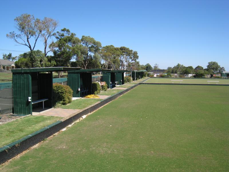 Clifton Springs - Golf club and bowling club, Springs Street: Bowling club