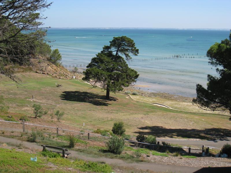 Clifton Springs - The Dell Picnic Area, northern end of Springs Street: View down towards beach and dismantled pier from picnic area