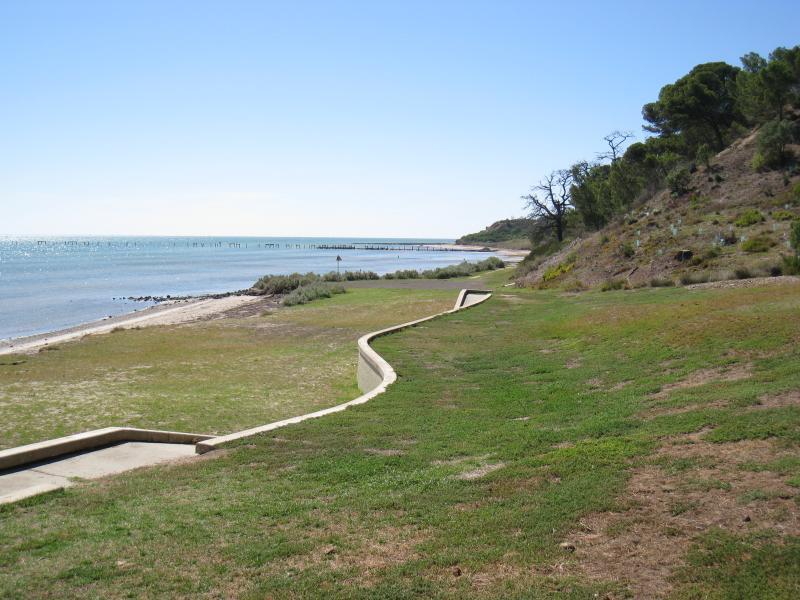 Clifton Springs - The Dell Picnic Area, northern end of Springs Street - View north-east along coast at picnic area
