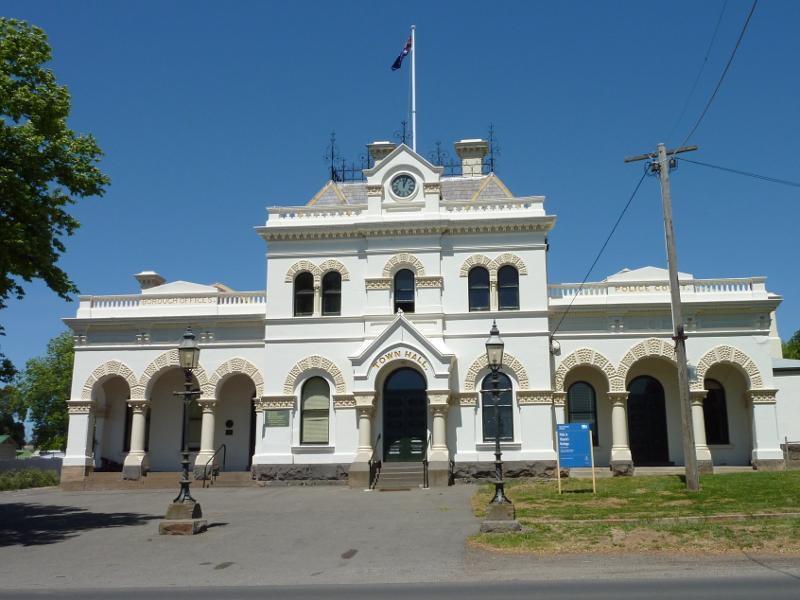 Clunes - Bailey Street: Clunes Town Hall, south side of Bailey St