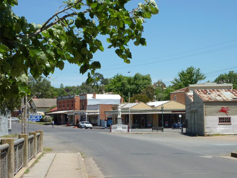 Clunes - Service Street: View south-west along Service St towards Purcell St