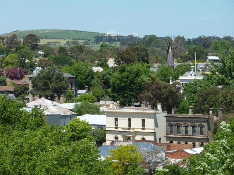 Clunes - Esmond Park, Scenic Drive: Southerly view from lookout across shops along Fraser St