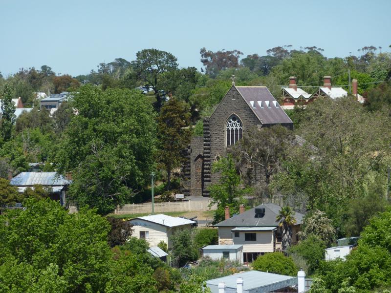 Clunes - Esmond Park, Scenic Drive: South-westerly view from lookout towards Catholic Church on Bailey St