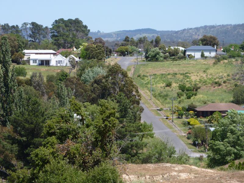 Clunes - Esmond Park, Scenic Drive: View south-west along Camp St from Scenic Dr at monument