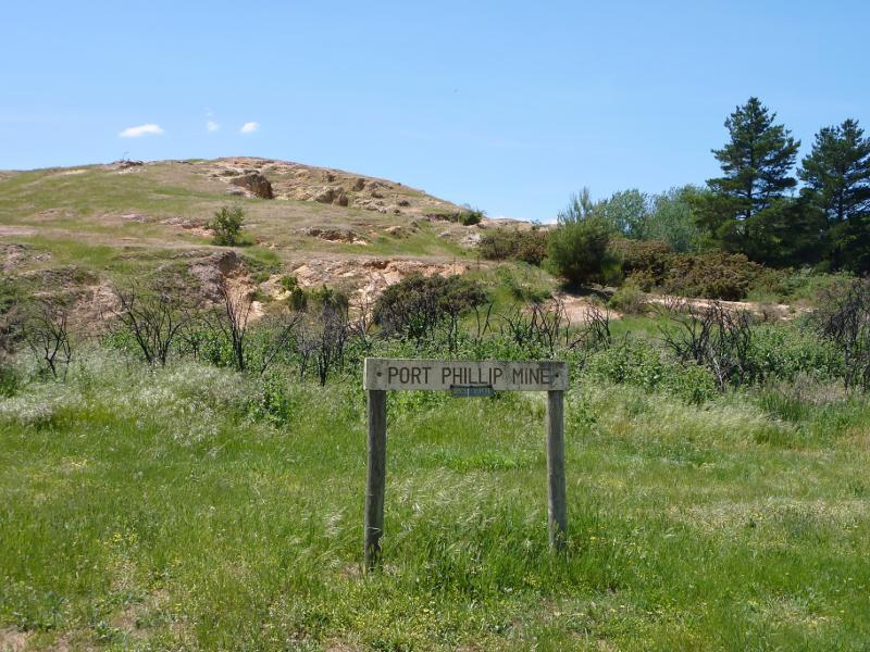 Clunes - Esmond Park, Scenic Drive: Old Port Phillip Mine